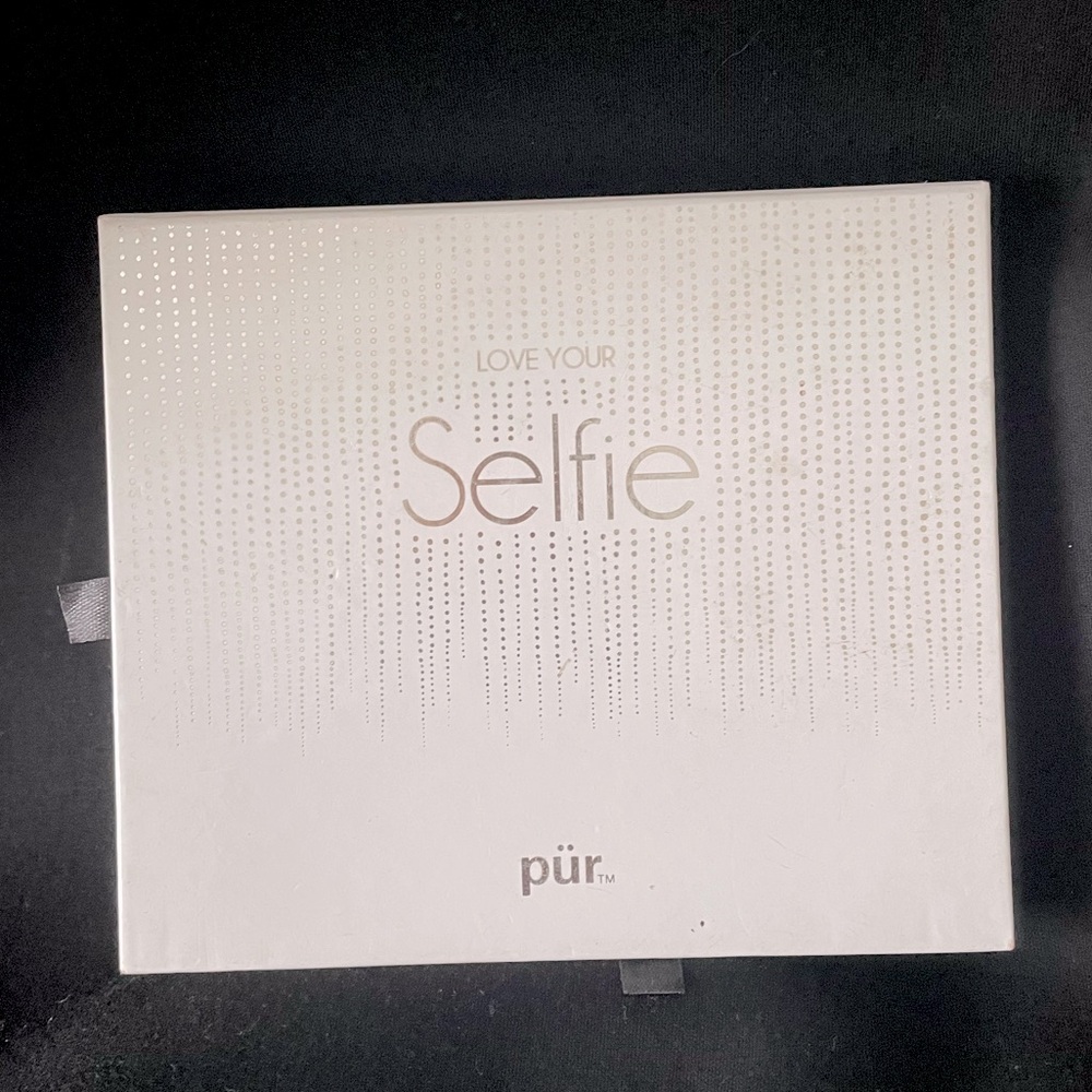 Love Your Selfie pureminerals eyeshadow